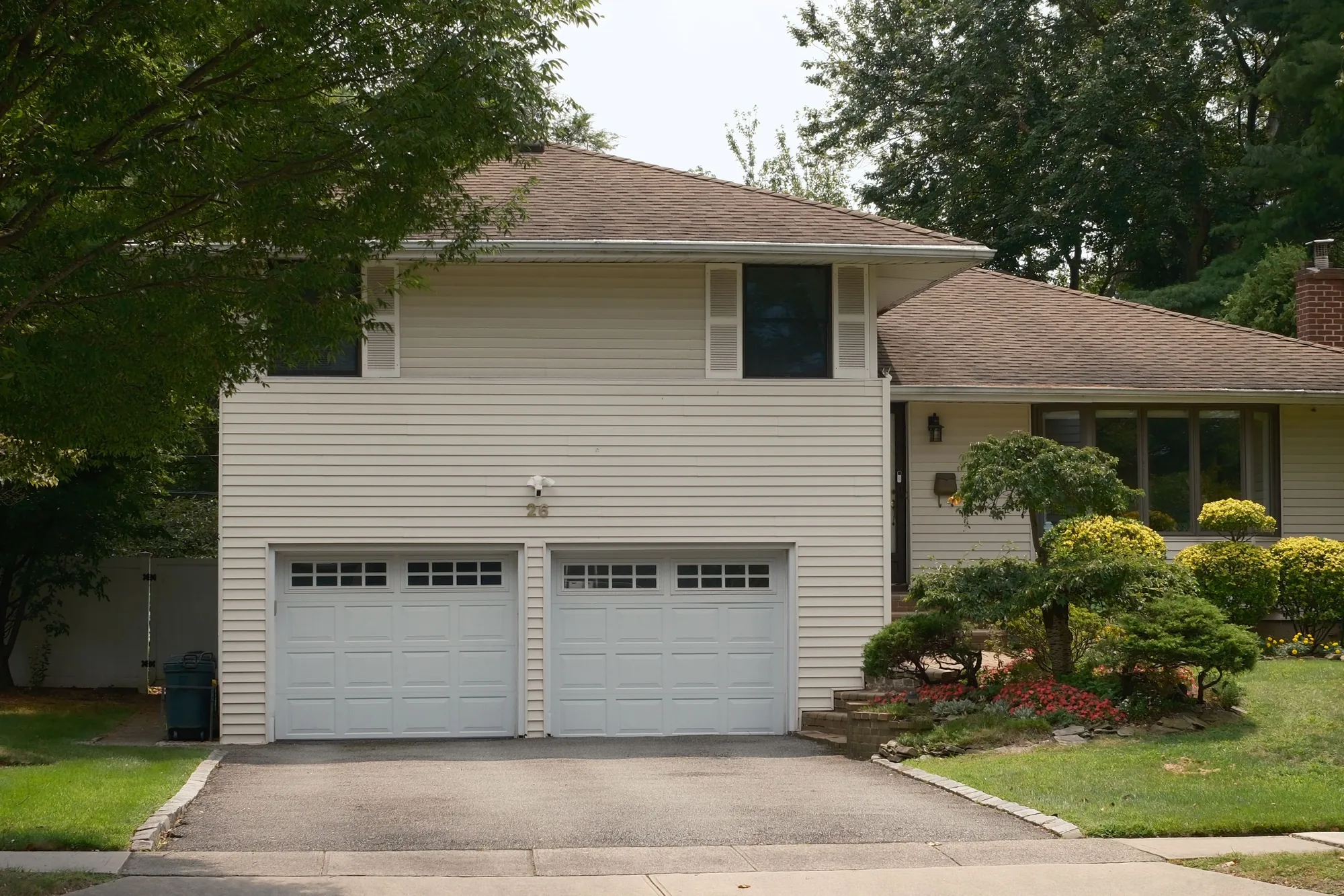 Residential garage door in Mount Vernon