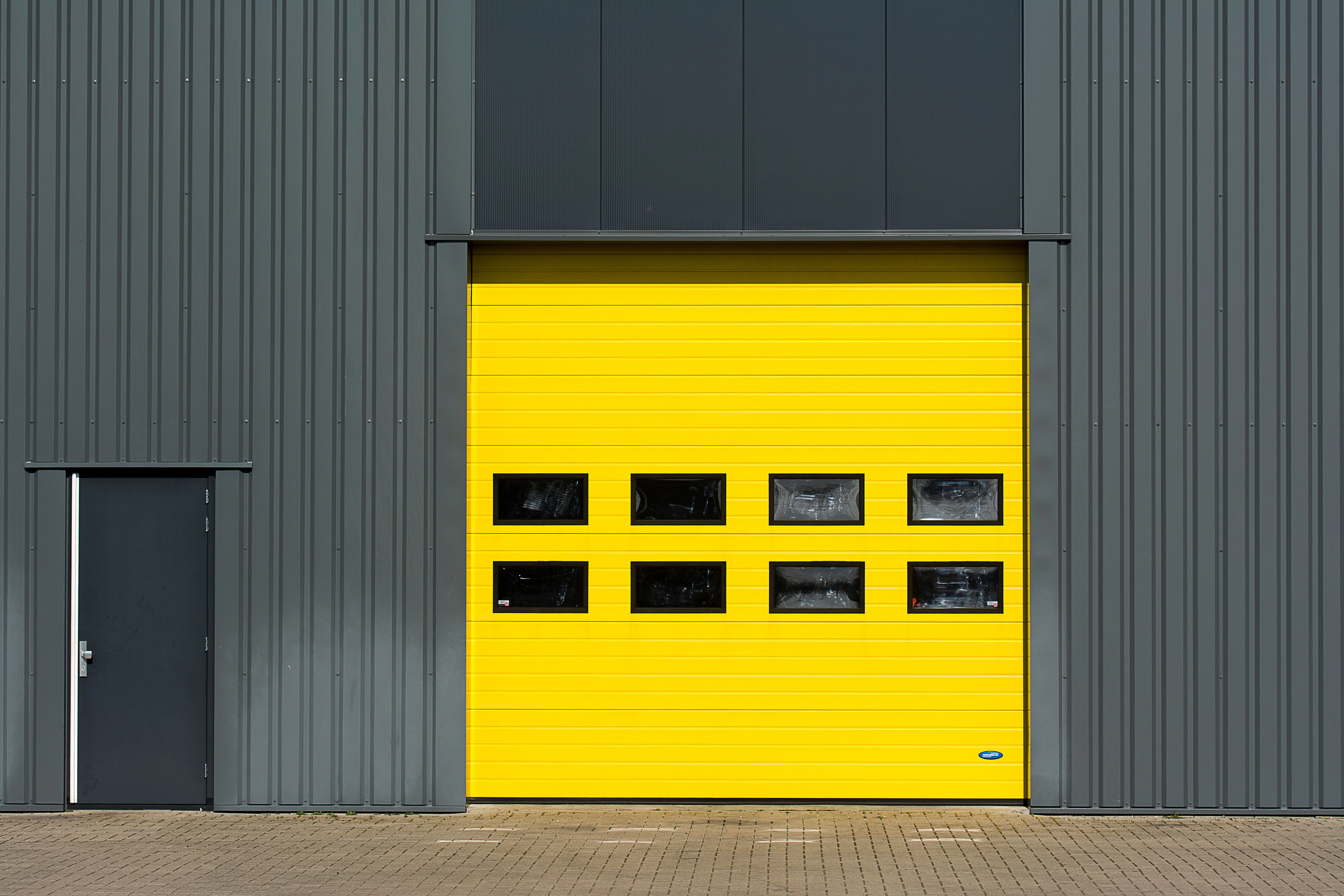 Residential garage door in Vienna